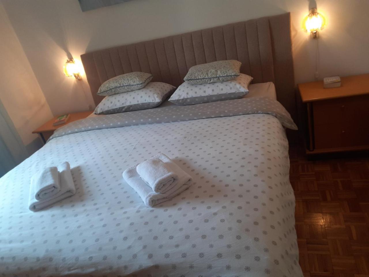 Apartment Vrata Jadrana 1