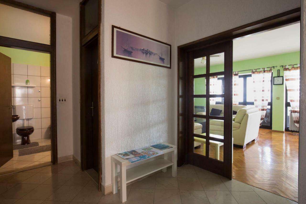 Vrata Jadrana 1 Apartment