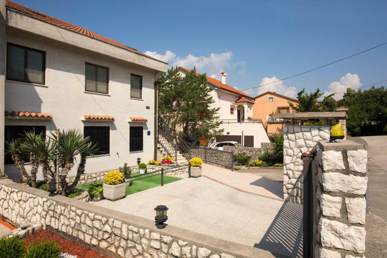 Vrata Jadrana 1 Apartment